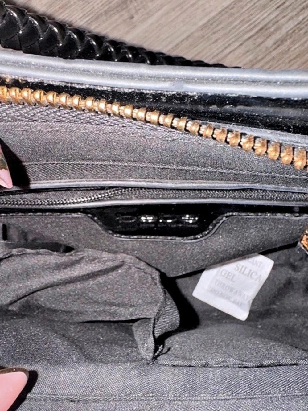 bebe Black Patent Shoulder Bag Like New - Picture 4 of 7